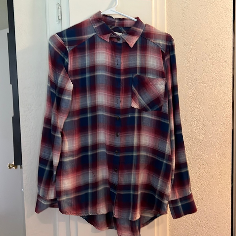 Button down flannel with pockets!